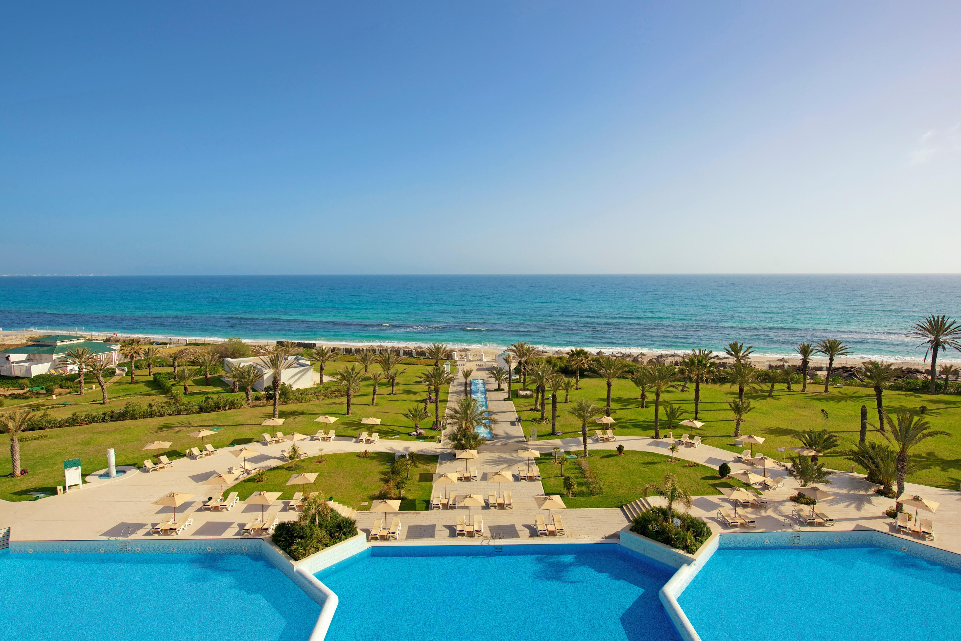Iberostar Selection Royal El Mansour Hotel Mahdia Exterior foto View of the beach from the hotel