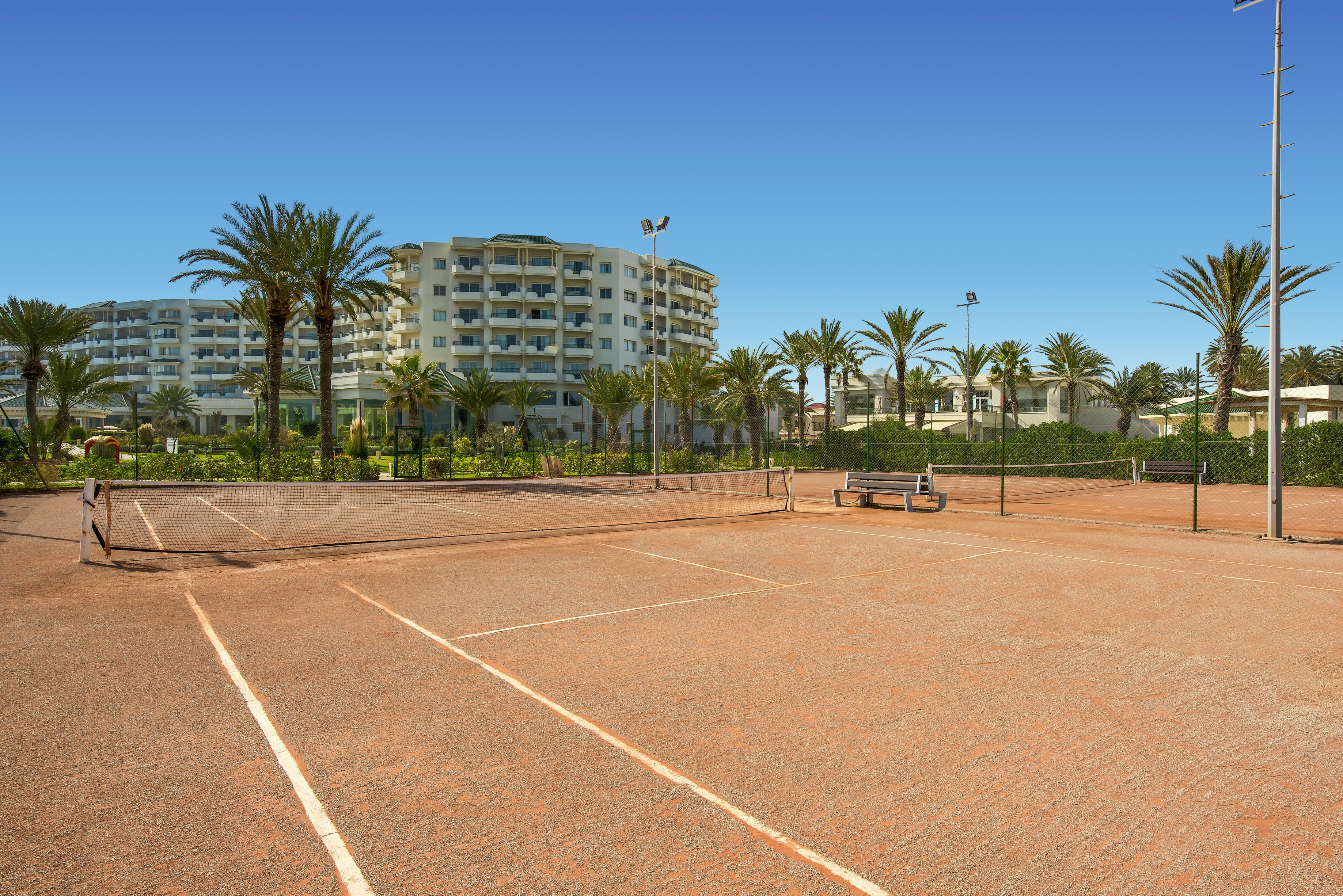 Iberostar Selection Royal El Mansour Hotel Mahdia Exterior foto Tennis courts at the resort