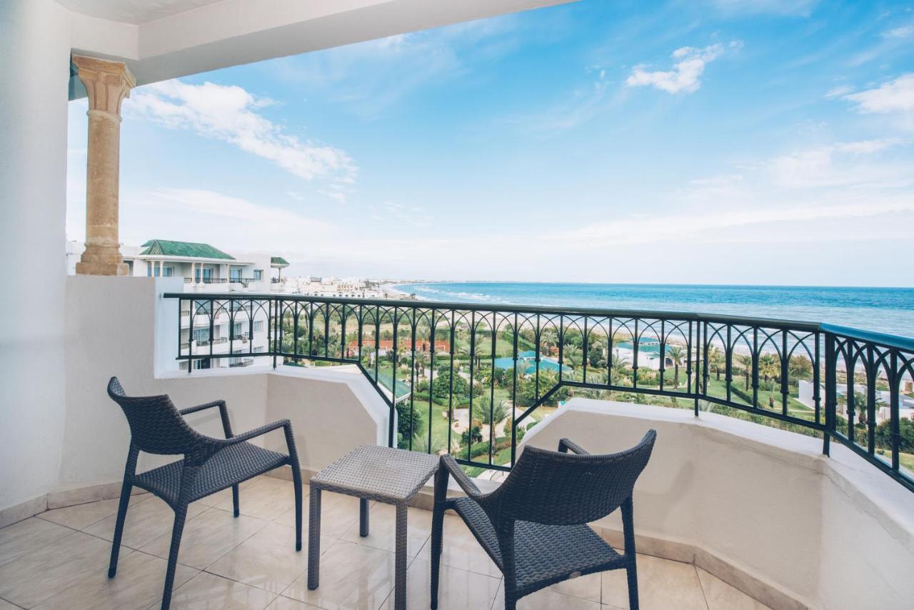 Iberostar Selection Royal El Mansour Hotel Mahdia Exterior foto Balcony of a hotel room