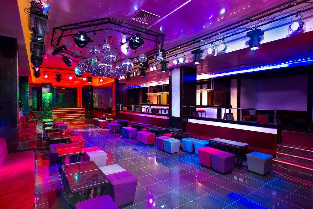 Iberostar Selection Royal El Mansour Hotel Mahdia Exterior foto The interior of the nightclub