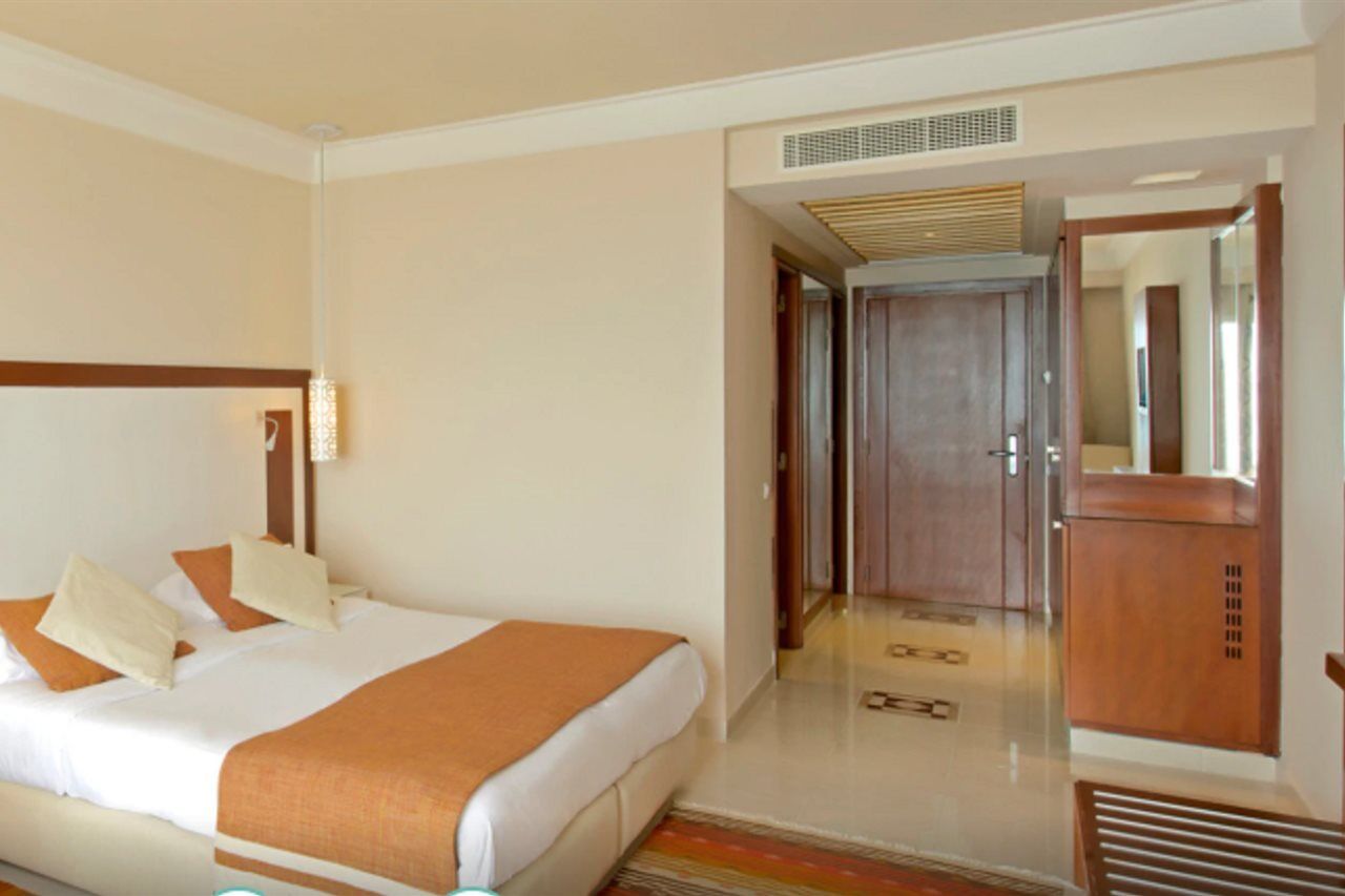 Iberostar Selection Royal El Mansour Hotel Mahdia Exterior foto A room at the hotel